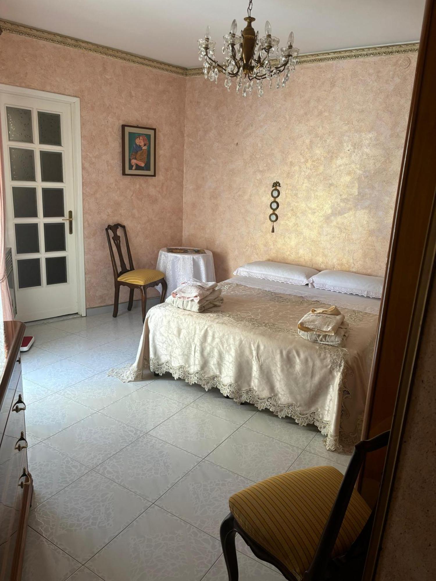 Centro Storico Quartiere San Michele Apartment *